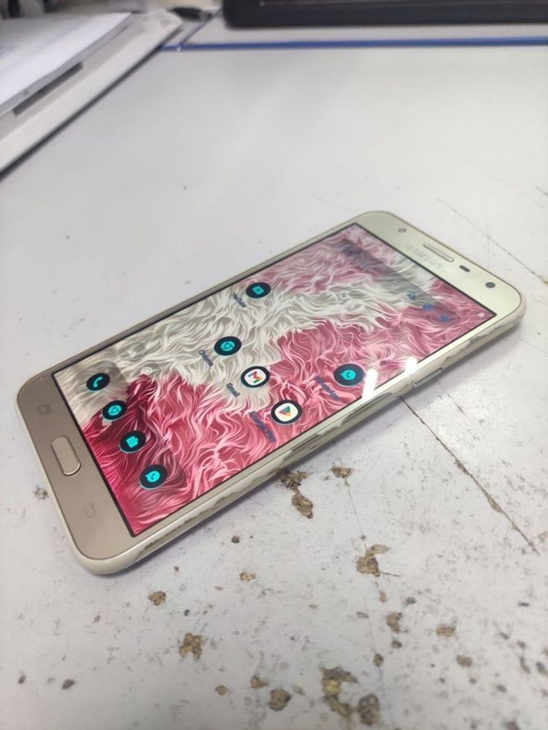 Дешиво Samsung j700h galaxy j7 16gb с ломбарда