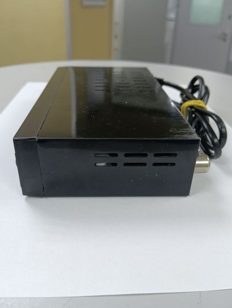 Дешиво Romsat t7090hd с ломбарда