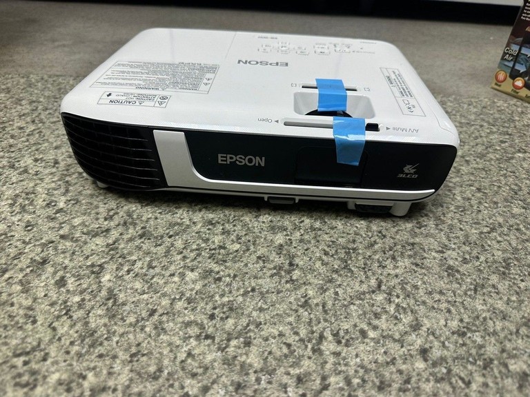 Дешиво Epson EB-W51 (V11H977040) с ломбарда