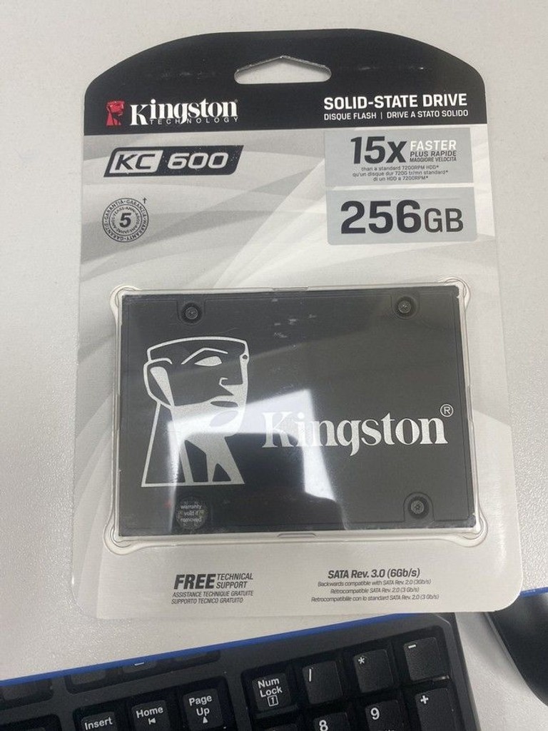 Купить Kingston kc600 256 gb Б/У