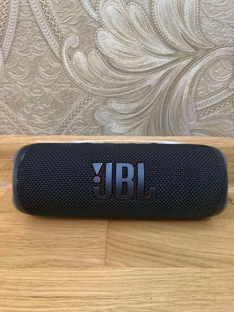 Купити Jbl Flip 6 Black (JBLFLIP6BLK) Б/У