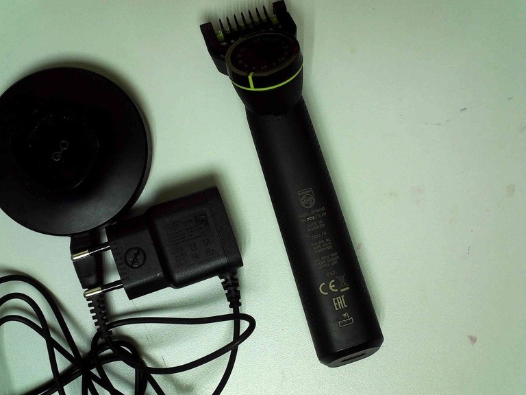 Купити Philips OneBlade Pro QP6650/61 Б/У