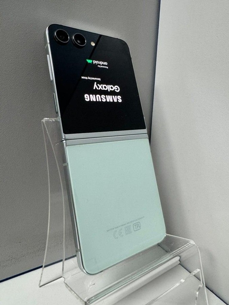Купити Samsung galaxy flip5 8/256gb Б/У