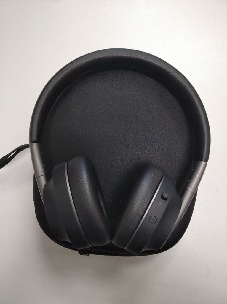 Купити Happy Plugs play wireless Б/У