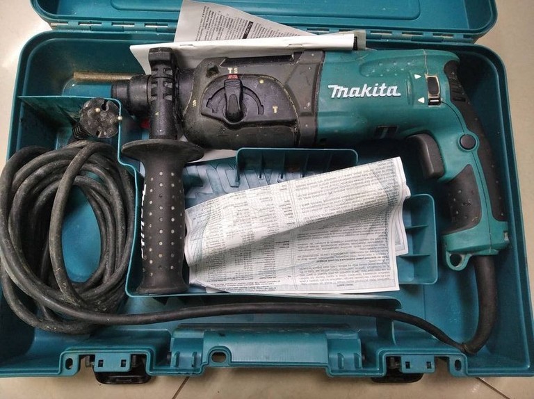 Купить Makita HR2470 Б/У