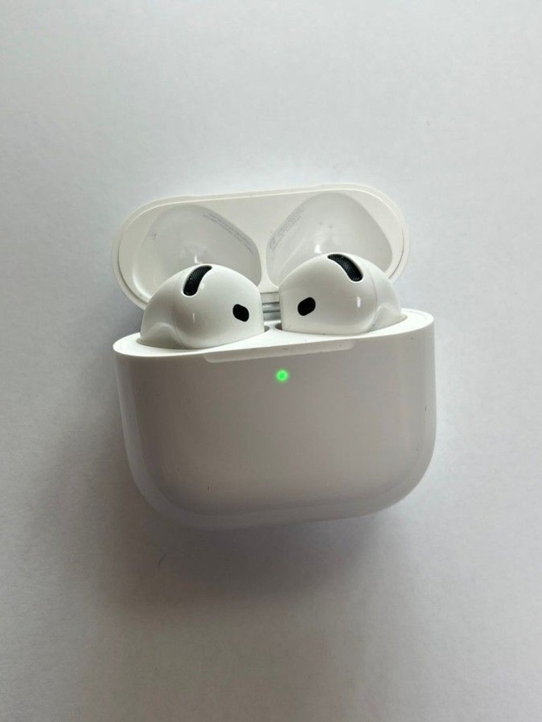 Дешиво Apple airpods 4 с ломбарда