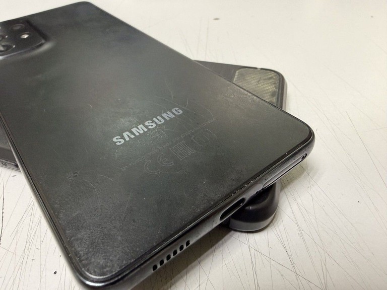 Дешиво Samsung a536e galaxy a53 5g 6/128gb с ломбарда