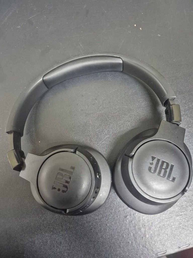 Купити Jbl tune 710 bt Б/У