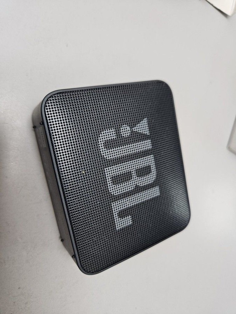 Купить Jbl go essential 2 Б/У