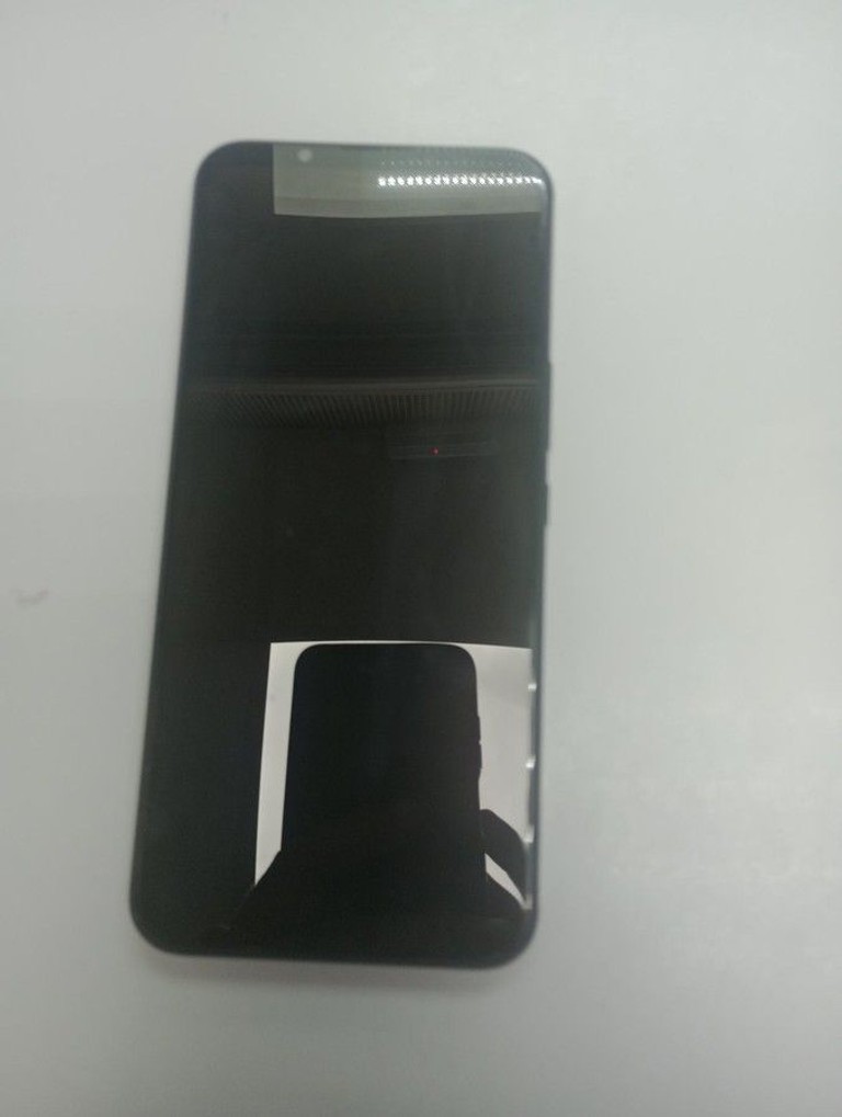 Купить ZTE Nubia Play 5G 8/128GB Black Б/У