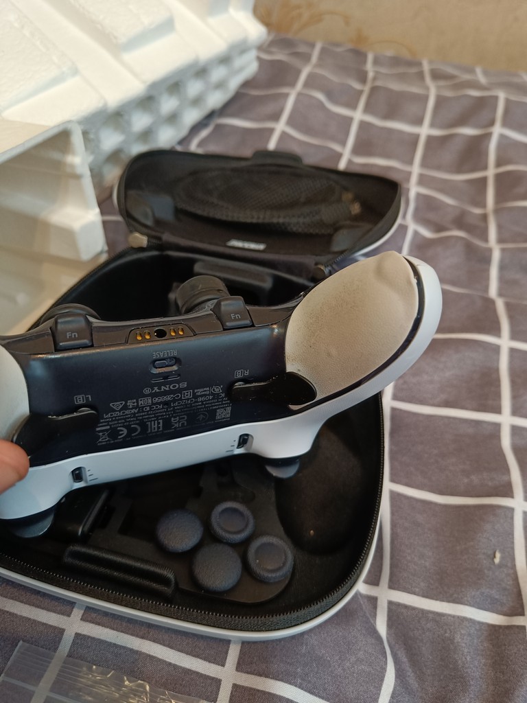 Оголошення Sony DualSense Edge White (9444398) Б/У