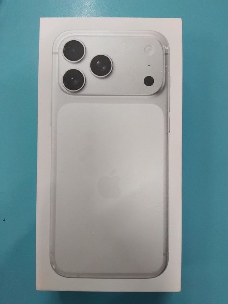 Купити Apple iphone 17 pro max 256gb Б/У