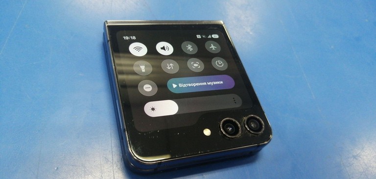 Samsung galaxy flip5 8/512gb Код:01-201004027. Зображення 8