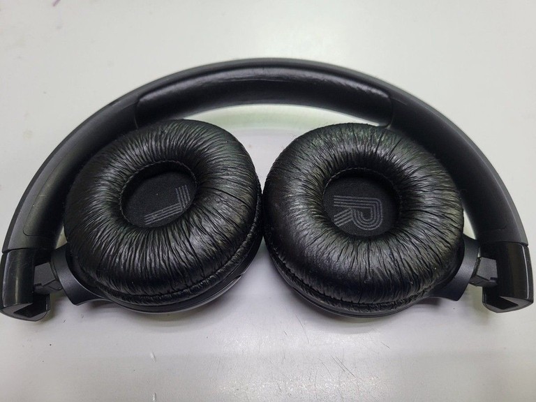 Купити Jbl tune 520bt Б/У