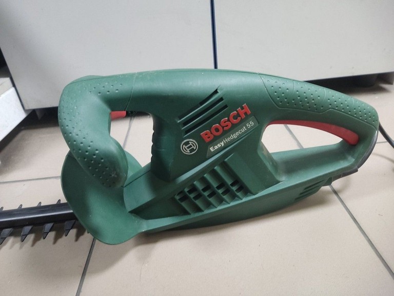 Оголошення Bosch EasyHedgeCut 55 (0600847C02) Б/У