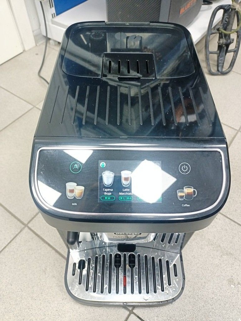 Розпродаж Delonghi Magnifica Plus ECAM 320.60.B, продавець Техноскарб