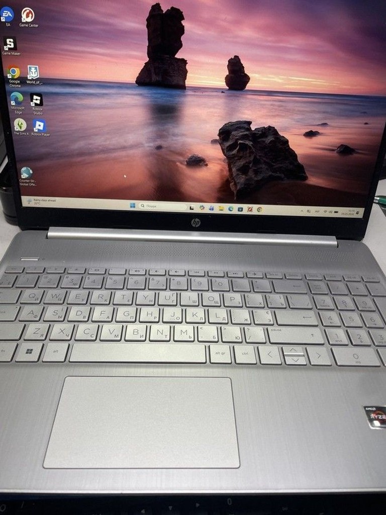 Купити Hp 15/ryzen 5 5500u ddr4/16gb ddr4/hdd *відсутній/ssd 1000 gb/*інтегрована Б/У