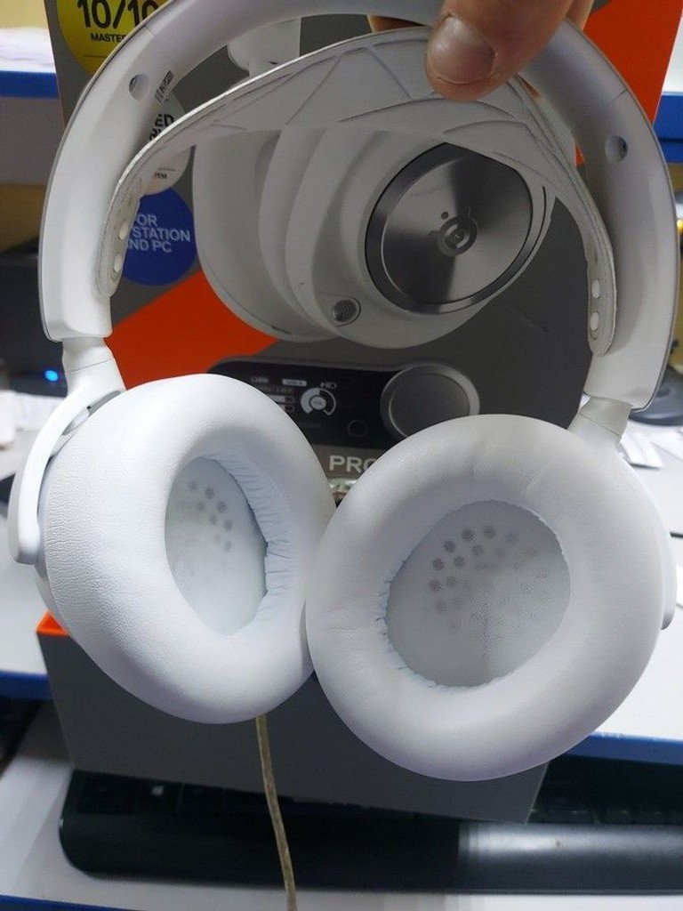 Оголошення Steelseries arctis nova pro wireless x Б/У