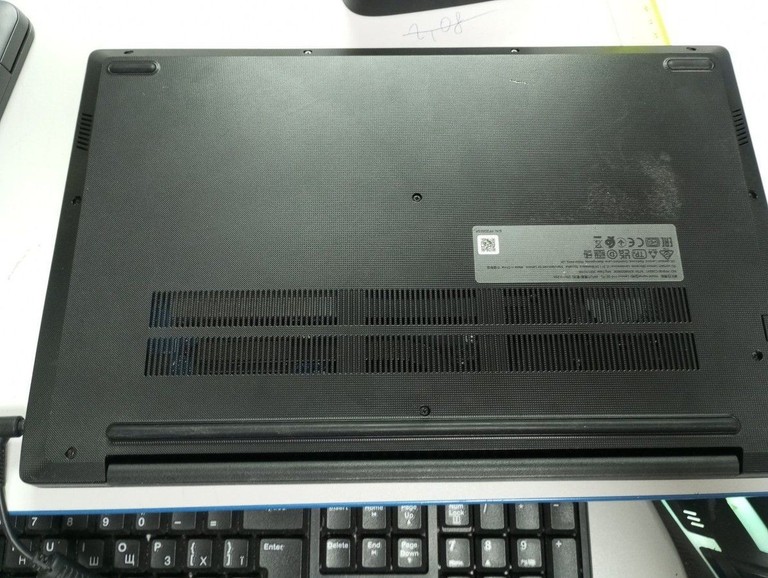 Купить Lenovo 15/core i3-1115g4 ddr4/8gb ddr4/hdd *відсутній/ssd 256 gb/*інтегрована Б/У