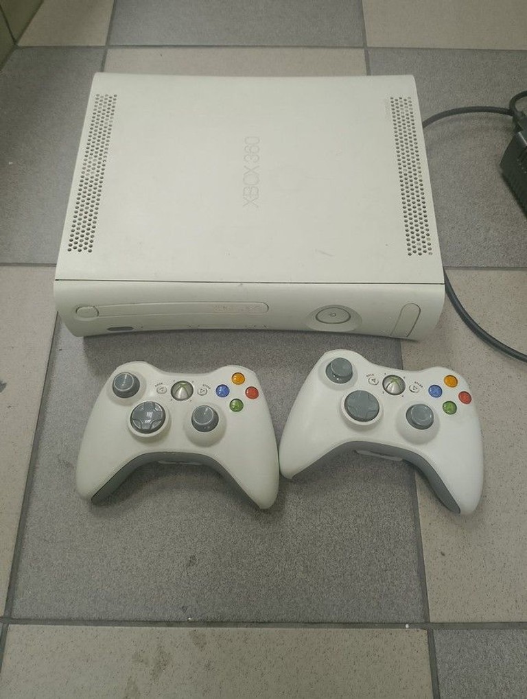 Купити Microsoft xbox 360 console Б/У