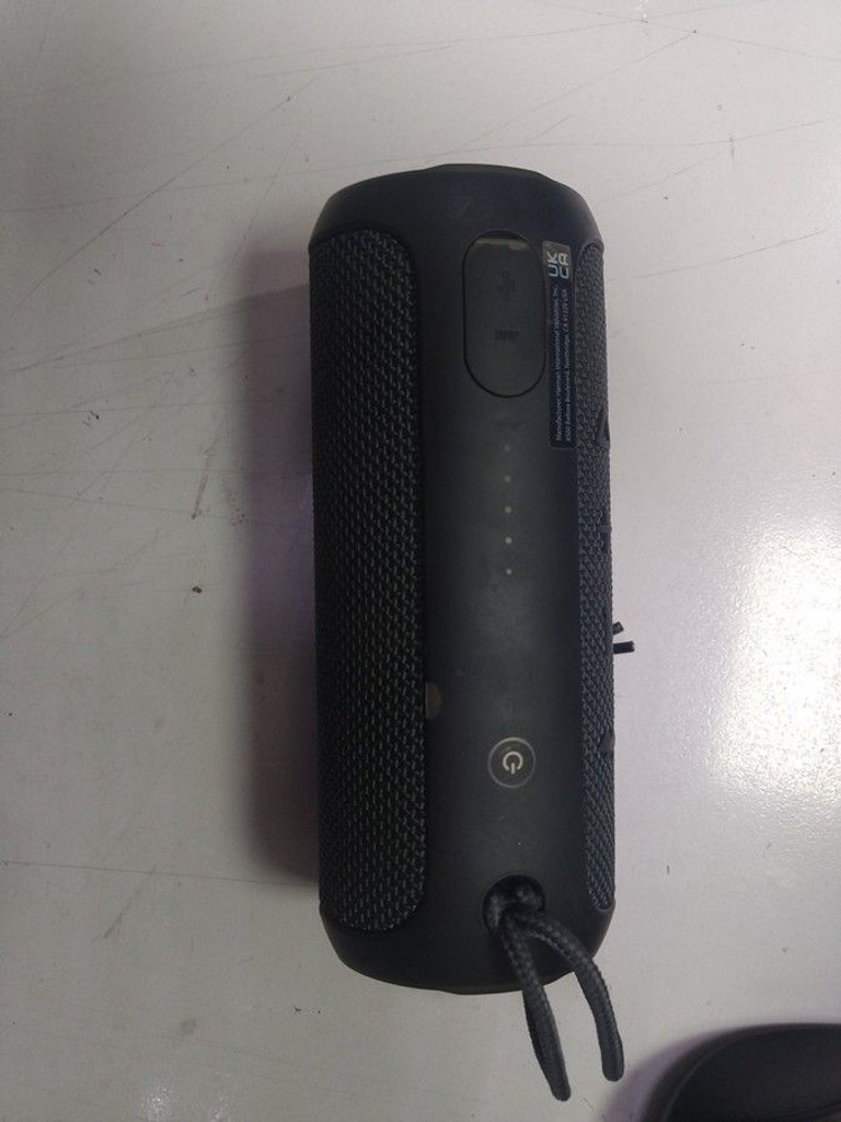 Объявление Jbl flip essential Б/У
