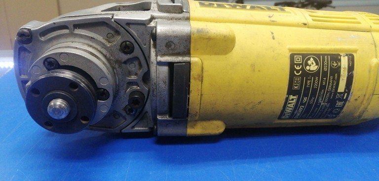 Dewalt DWE492 Код:01-201090450. Зображення 7