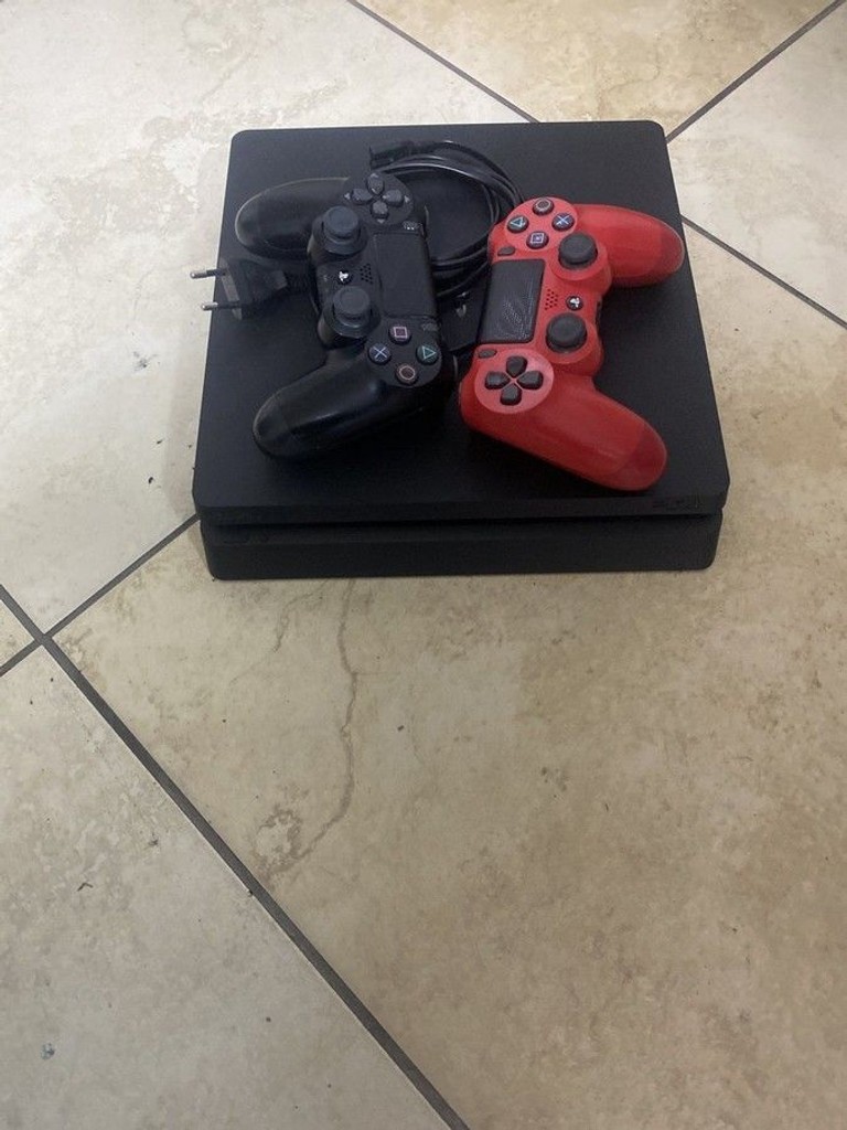 Объявление Sony playstation 4 slim 1tb / 2 контролери Б/У