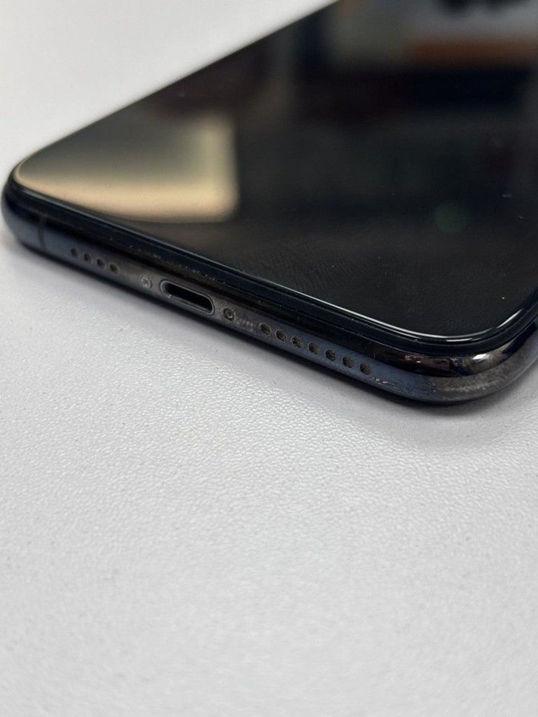 Купити Apple iphone 11 pro max 64gb Б/У