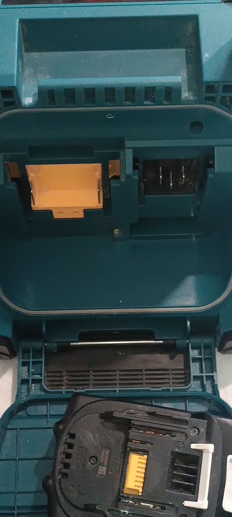 Makita DMR 203 Код:null. Зображення 12