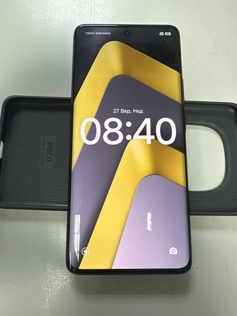 Дешиво Poco m8 pro 5g 8/256gb с ломбарда