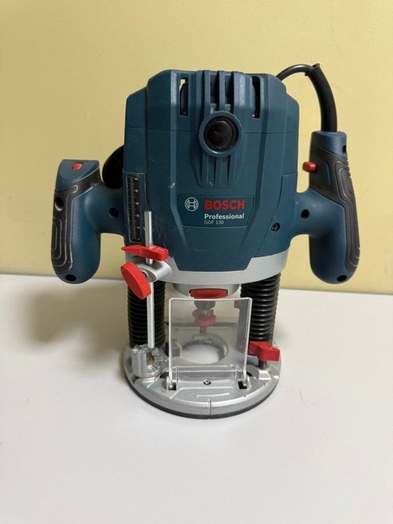 Купити Bosch gof 130 Б/У