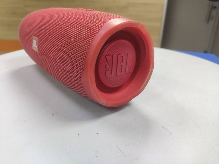 Оголошення Jbl charge 4 Б/У