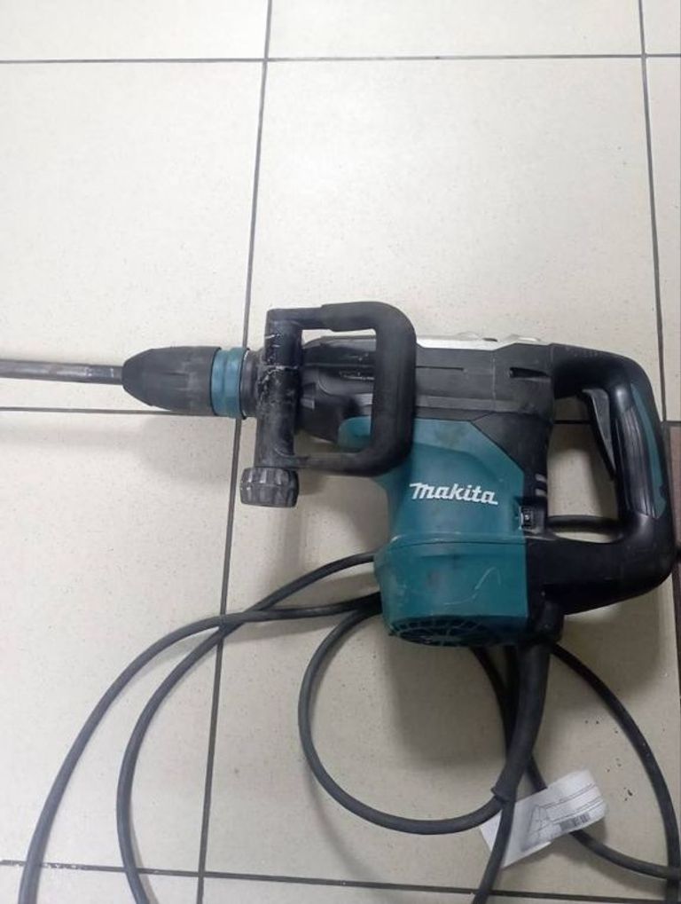 Makita HR4003C