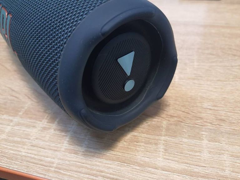 Оголошення Jbl charge 5 Б/У