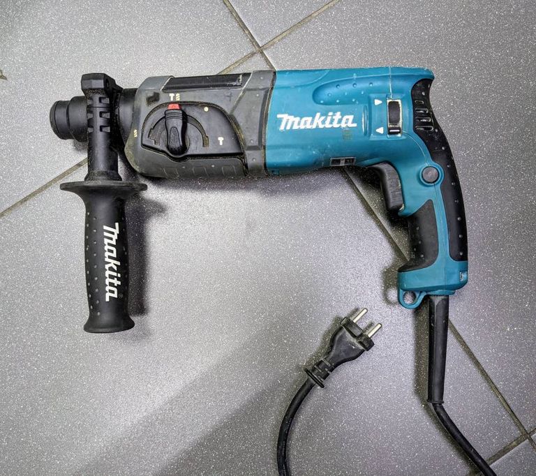 Makita HR2470