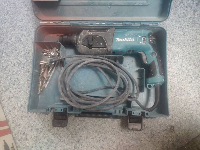 Makita HR2470