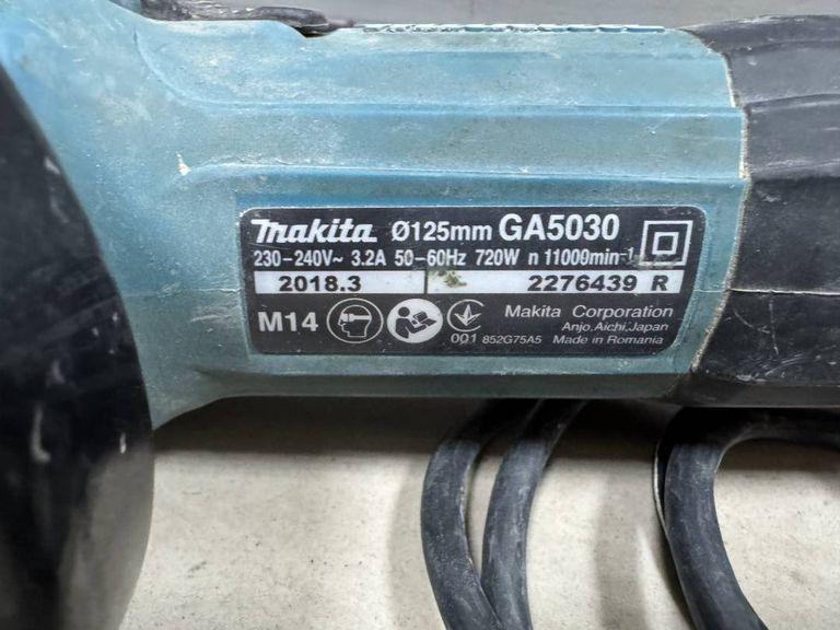 Makita GA5030