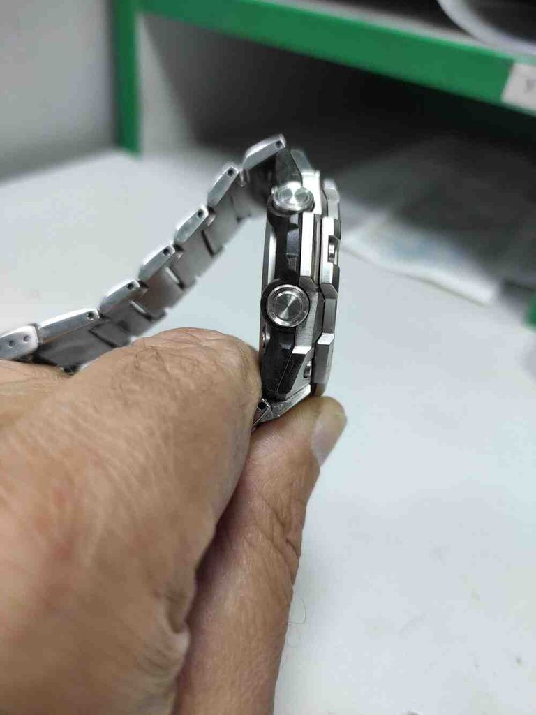 Дешево Casio G-SHOCK GST-B400BB-1AER з ломбарду