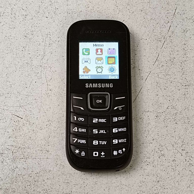 Дешево Samsung e1200i з ломбарду