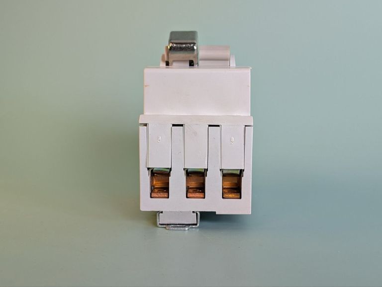 Компактний вимикач навантаження SH363S 3Р 63А / 400В з замком Hager. Новий. Код:null. Зображення 4