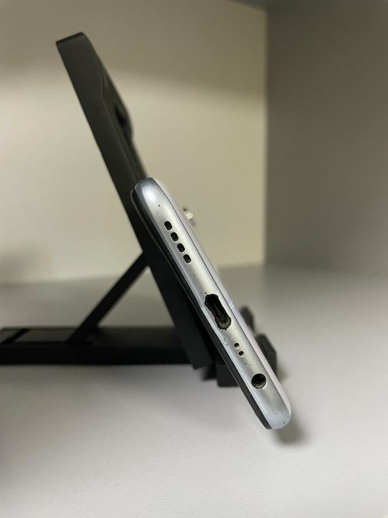 realme 6 4/64GB White Код:01-200466813. Зображення 7