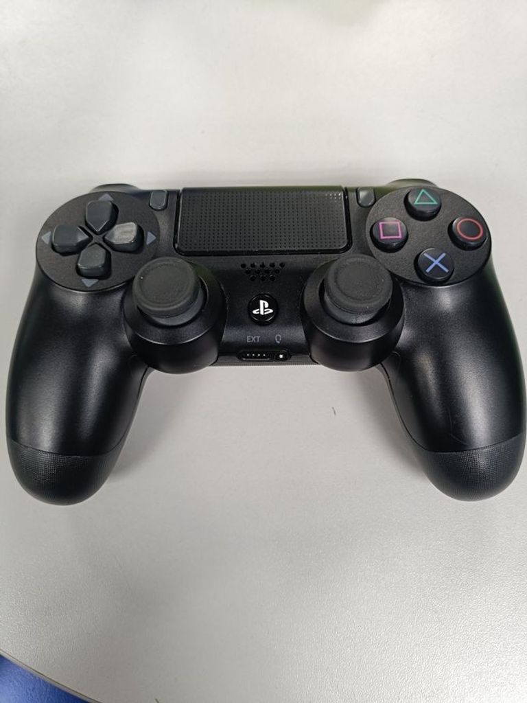 Купить Sony dualshock 4 v2 Б/У