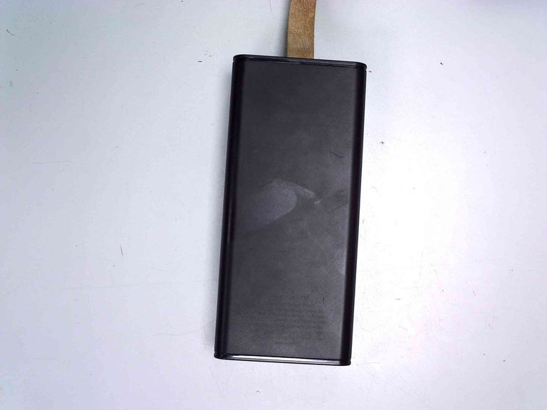 Дешево Wuw tugii-y53 30000mah 22.5w з ломбарду