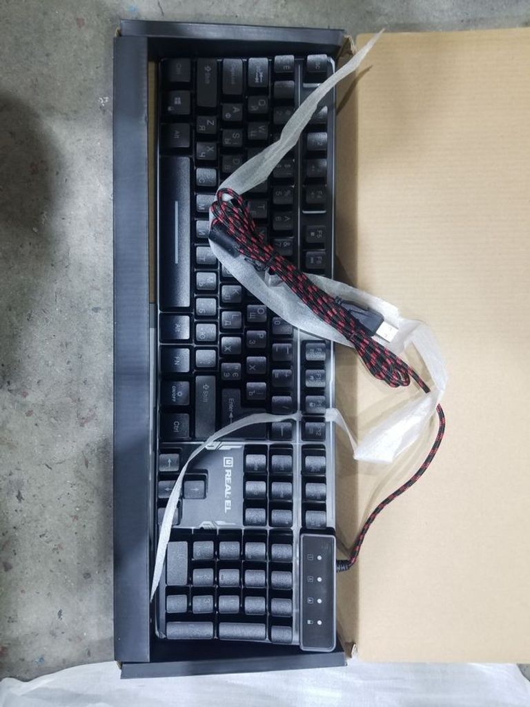 Оголошення Real-El 8700 gaming backlit Б/У