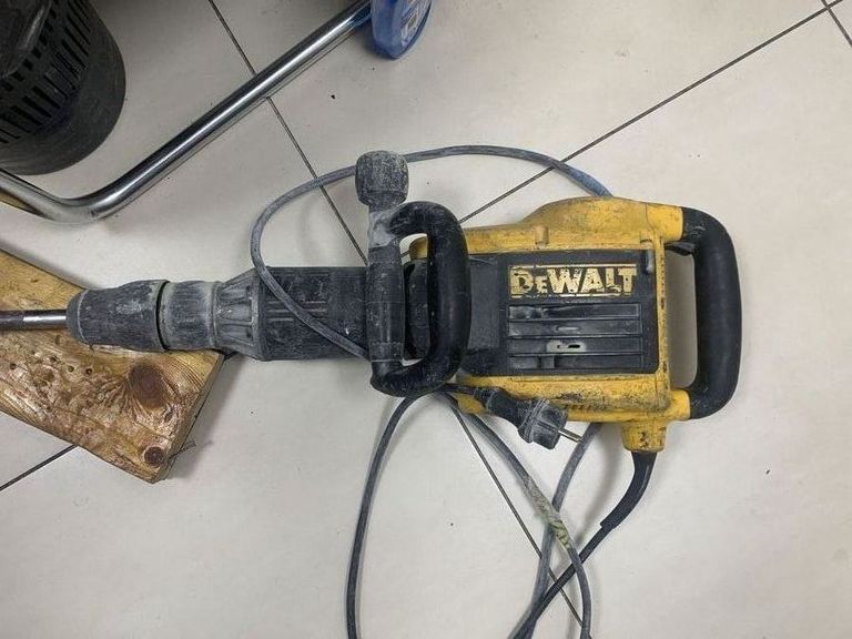 Купити Dewalt D25899K Б/У