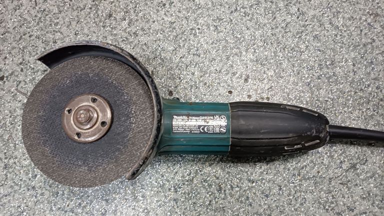 Дешево Makita GA5030 з ломбарду