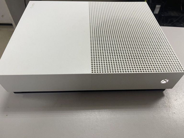 Розпродаж Microsoft Xbox One S 1TB, продавець Техноскарб