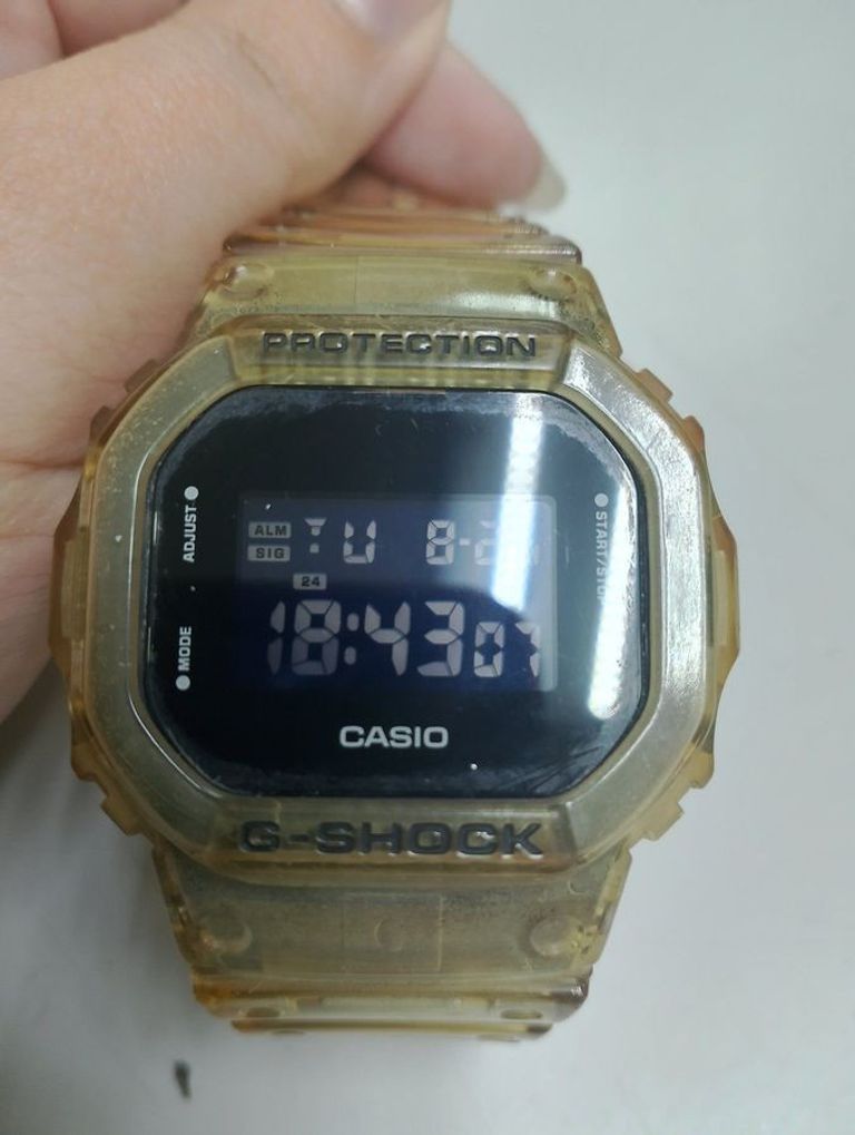 Оголошення Casio dw-5600ske Б/У