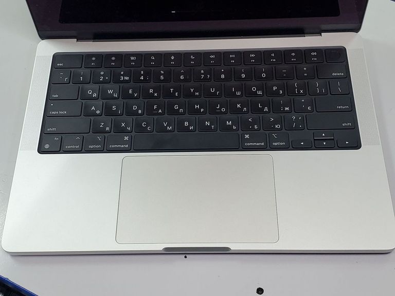 Распродажа Apple macbook pro 14 a3112 apple m4/ ram 16gb/ssd 512gb/ 10cpu/10gpu, продавец Техноскарб