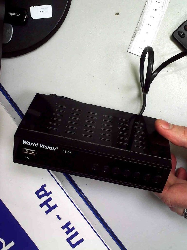 Купити World Vision T62A Б/У